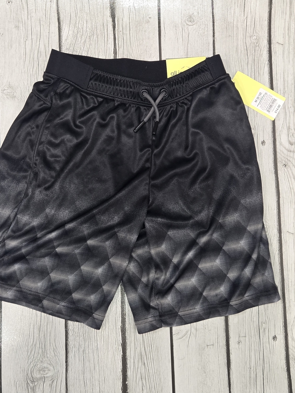 NWT all in motion Black Geometric Fade Boys Athletic Shorts M